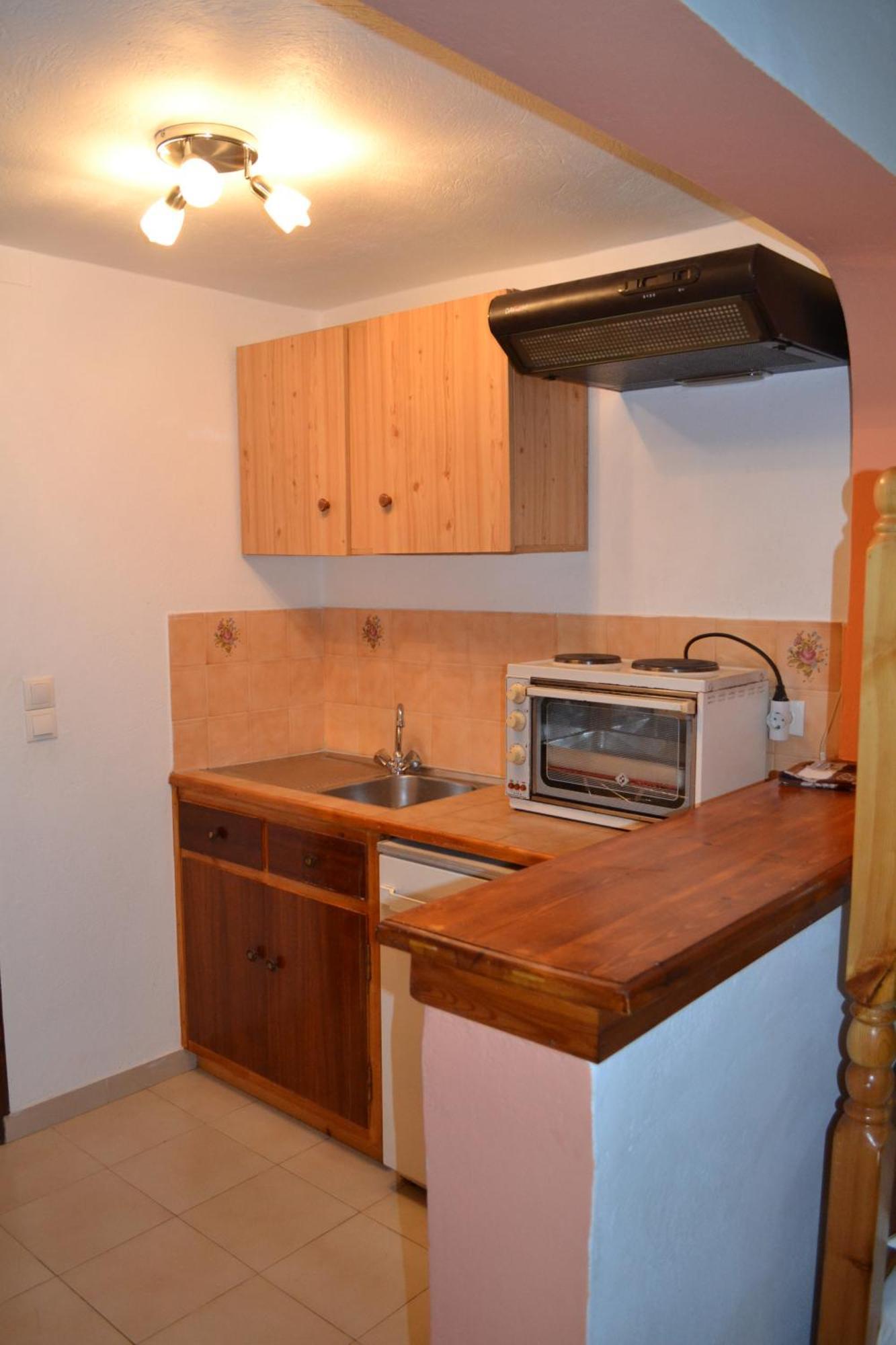 Salvanos Residence Ipsos Bilik gambar