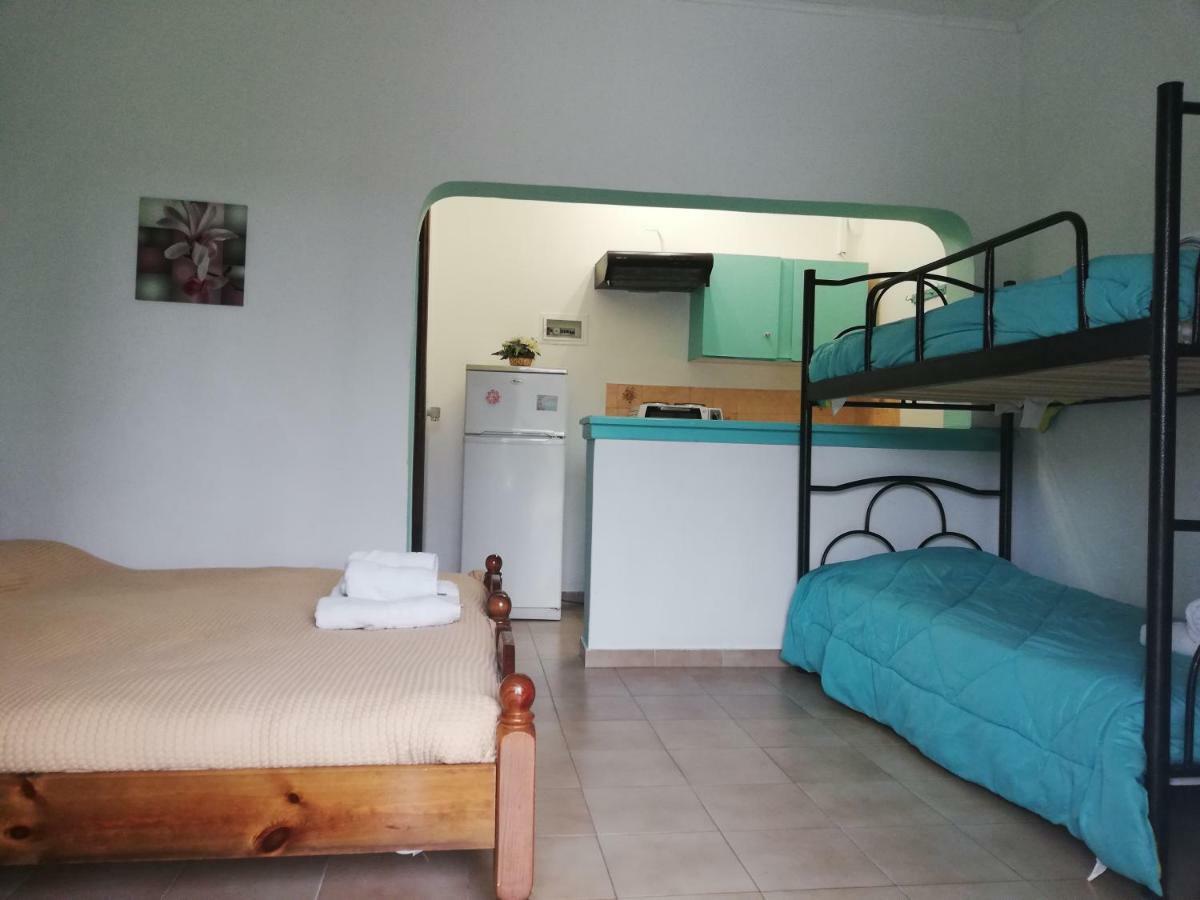Salvanos Residence Ipsos Luaran gambar